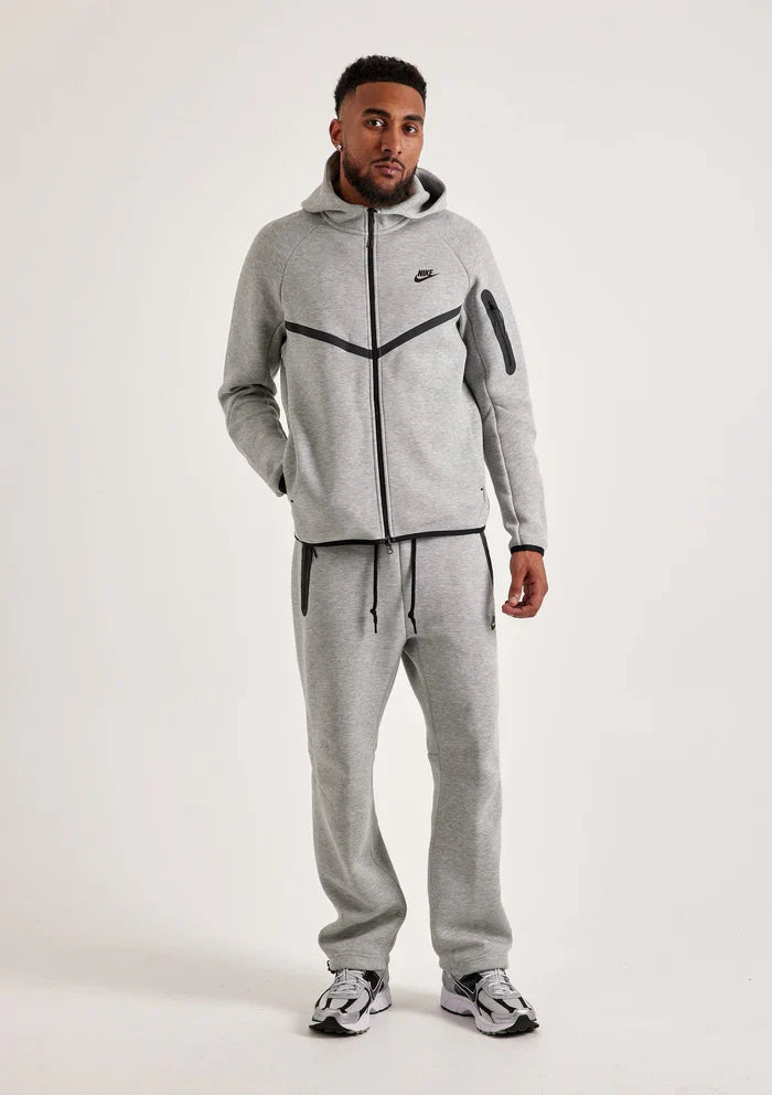 Tech Fleece Tracksuit (50% Rabatt)